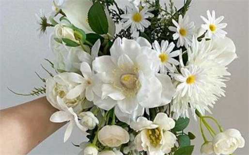 2025年农历腊月廿二结婚吉日查询 今日办喜事好不好